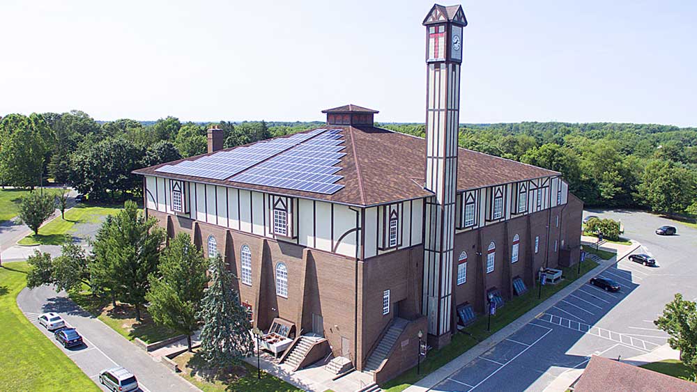 Crossroads Worship Center went solar & Is now generating 81,623 kWh annually.